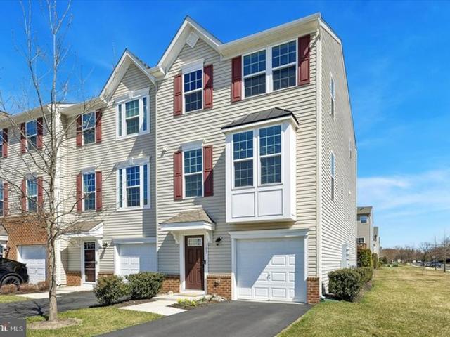 Townhouse for sale in Riverton, New Jersey