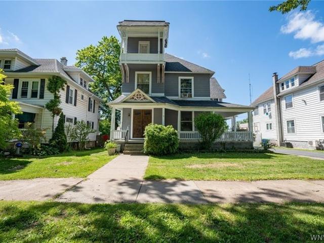 House for sale in Niagara, New York