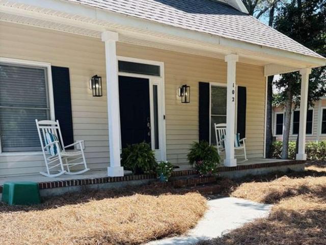 Townhouse for sale in Oak Island, North Carolina