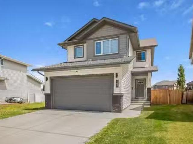 House for sale in Blackfalds