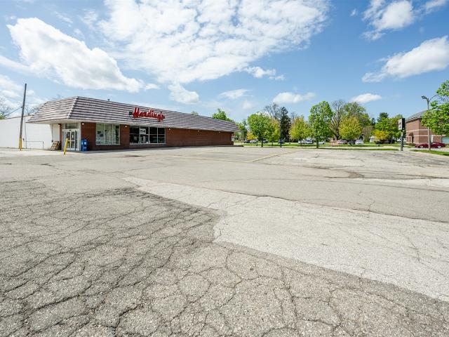 Commercial for sale in Dowagiac, Michigan