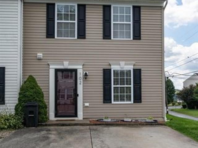 Townhouse for sale in Morgantown, West Virginia