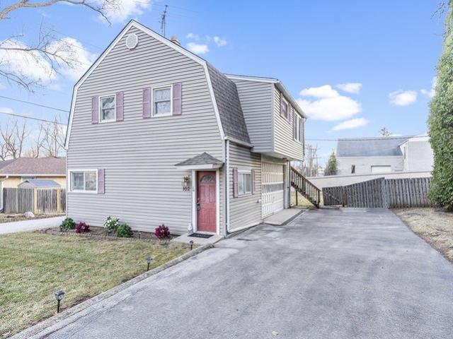 House for sale in Willow Springs, Illinois