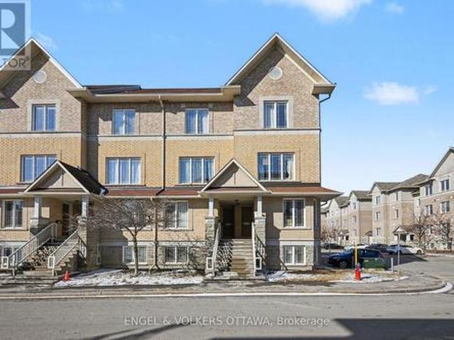 Townhouse for rent in Mulhurst Bay, Ontario