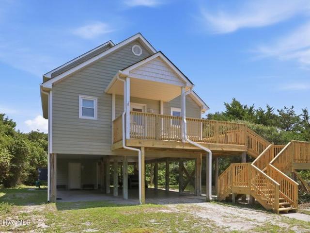 House for sale in Emerald Isle, North Carolina