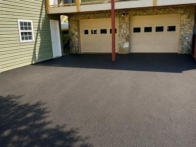 House for sale in Spruce Pine, North Carolina