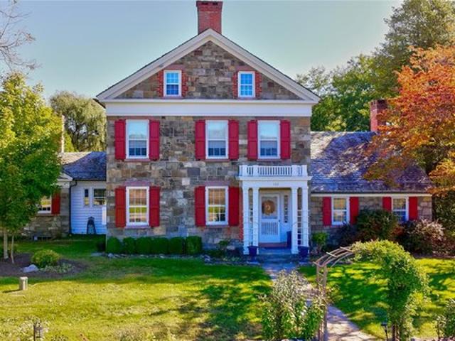 House for sale in West Cornwall, Town of New Windsor