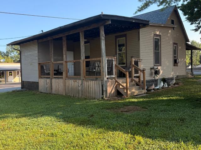 House for sale in Elizabethtown, Indiana