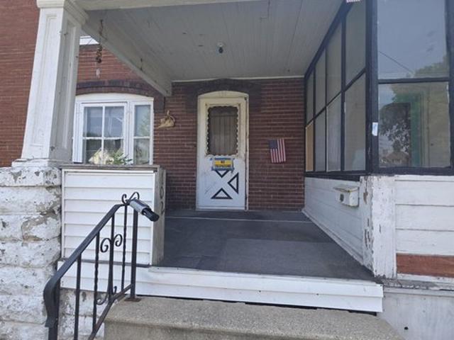 Townhouse for sale in Waterloo, Iowa