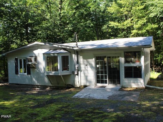 House for sale in Hawley, Pennsylvania