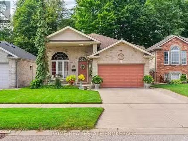 House for sale in Strathroy-caradoc, Ontario