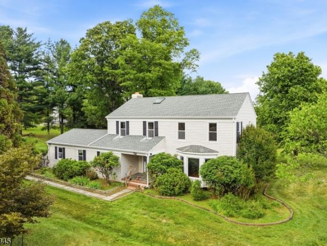 House for sale in Neshanic Station, New Jersey
