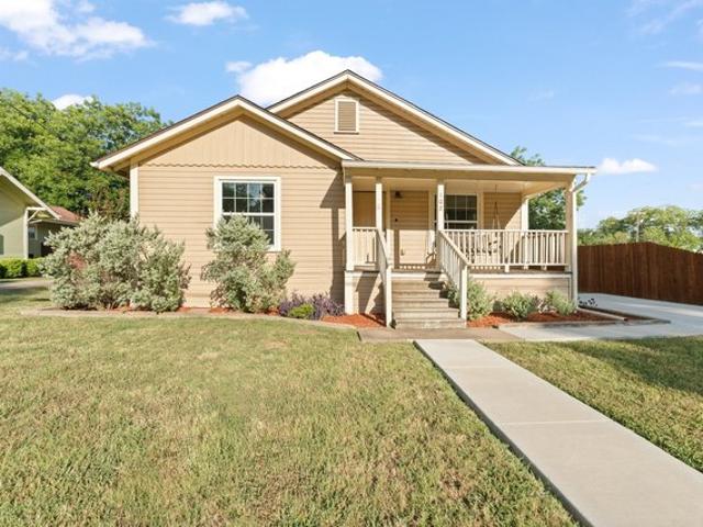 House for sale in Johnson, Texas