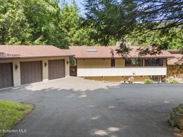 House for sale in Brackney