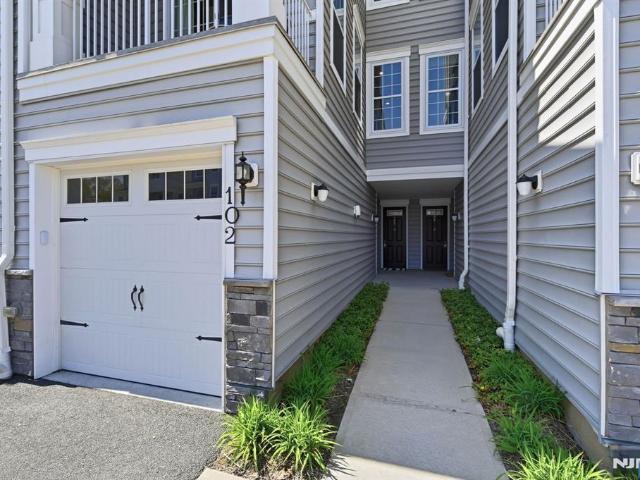Condo for sale in Cedar Grove, New Jersey