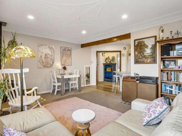 House for sale in Otakou