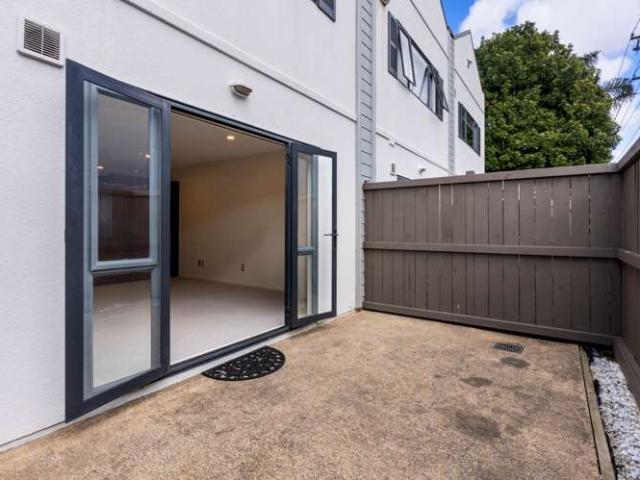 Townhouse for sale in Mount Wellington, Oroua County