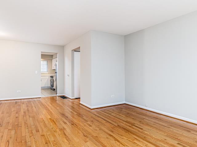 Condo for sale in Buffalo Grove, Illinois