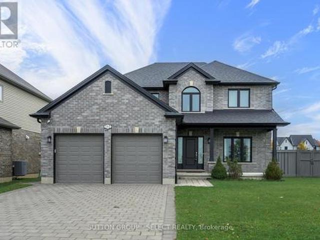 House for sale in Ilderton, Middlesex Centre