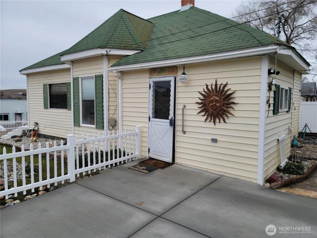House for sale in Lind, Washington