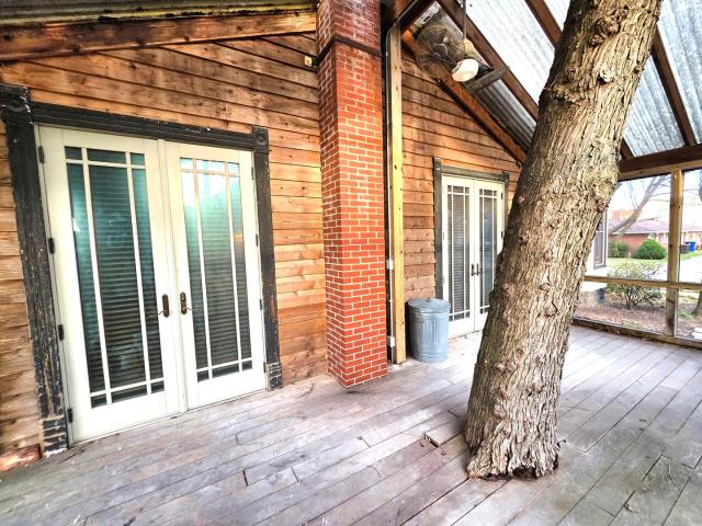 House for sale in Flora, Illinois