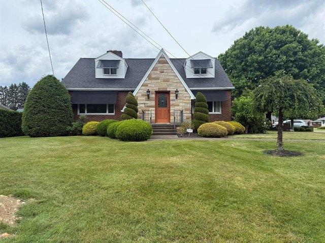 House for sale in New Castle, Pennsylvania