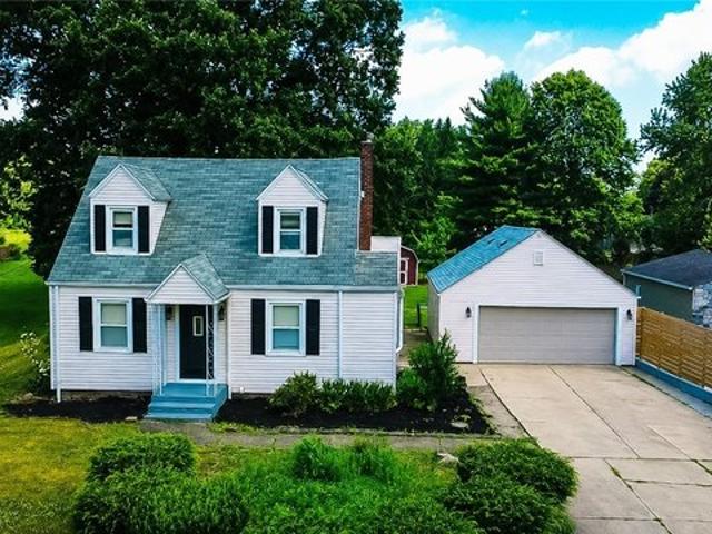 House for sale in Summit, Ohio