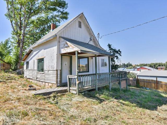 House for sale in Oakesdale, Whitman County