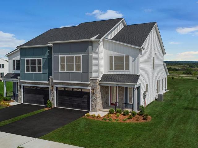 Townhouse for sale in Virginia