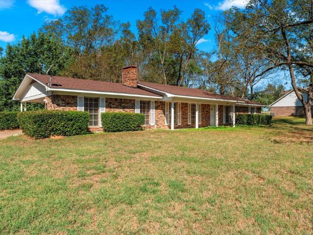 House for sale in Morris, Texas