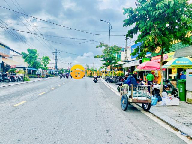 Mặt bằng bán