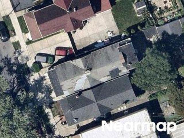 House for sale in Queens, Arverne