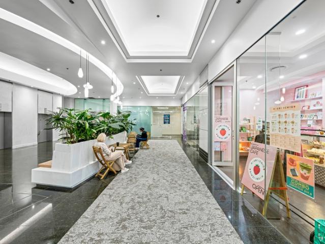 Retail for rent in Toombul, Queensland