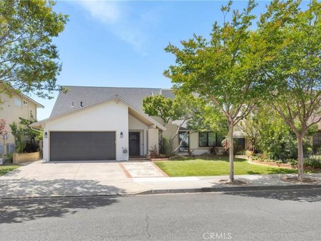House for sale in Los Alamitos, California