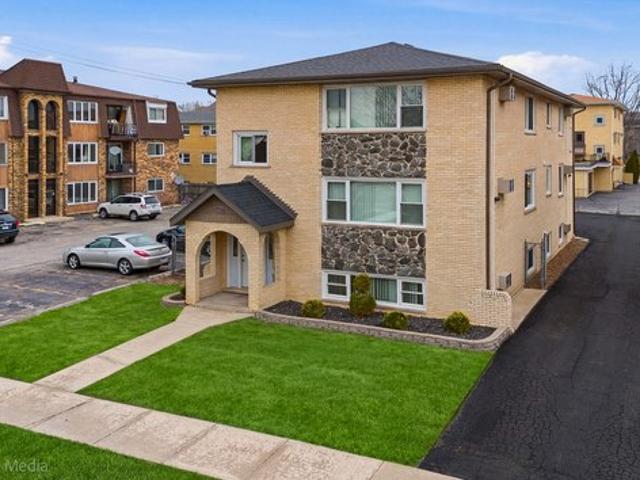 House for sale in Chicago Ridge, Illinois