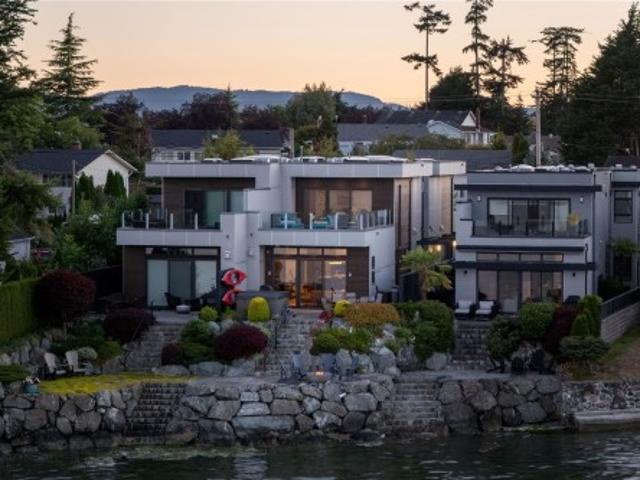 House for sale in Sidney, British Columbia