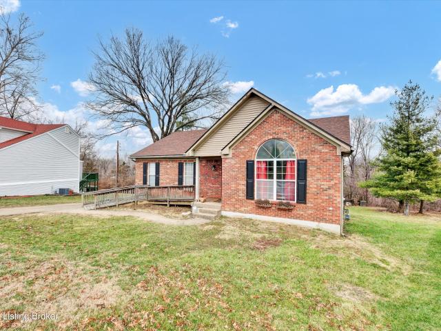 House for sale in Jeffersontown, Kentucky