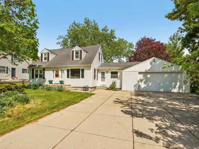 House for sale in Brookfield, Wisconsin