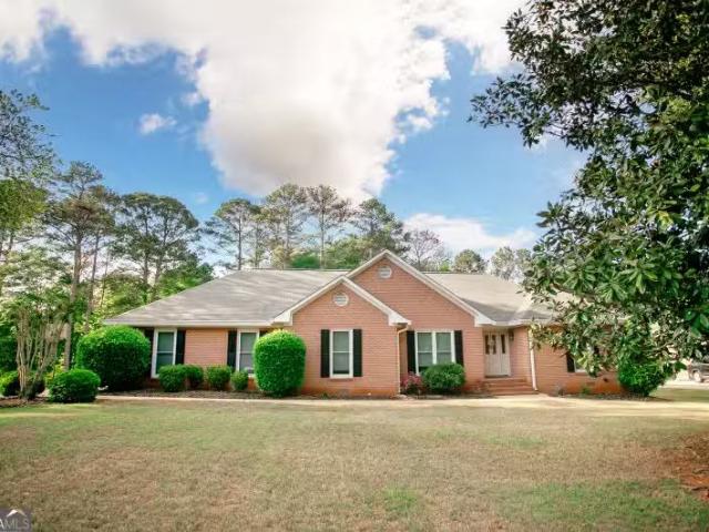 House for sale in Mcdonough