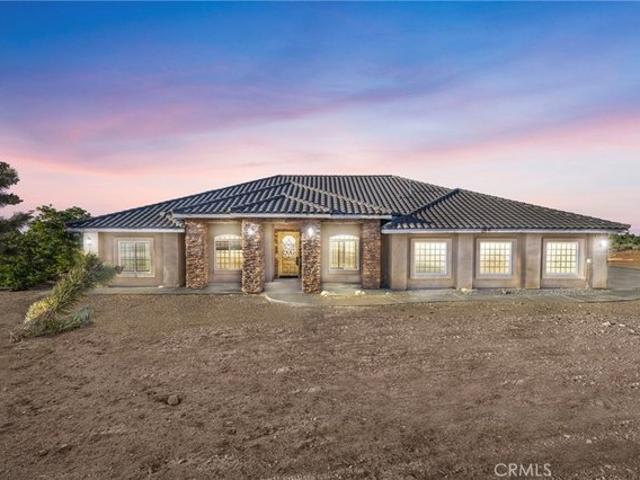 House for sale in Pinon Hills, California