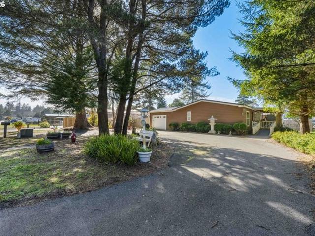 House for sale in Oregonia