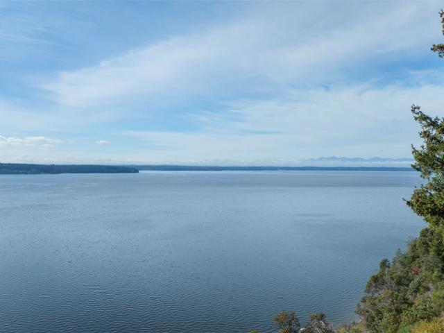 House for sale in Fox Island, Pierce County