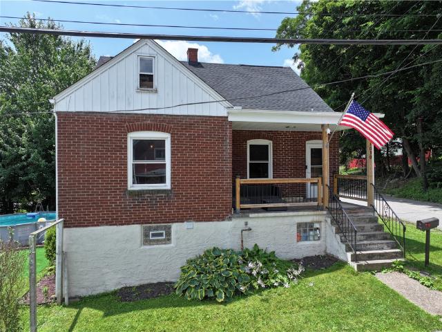 House for sale in Jeannette, Pennsylvania