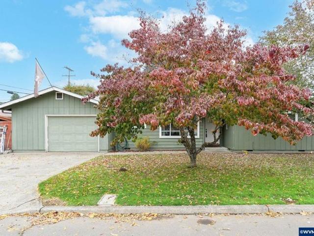 House for sale in Oregonia