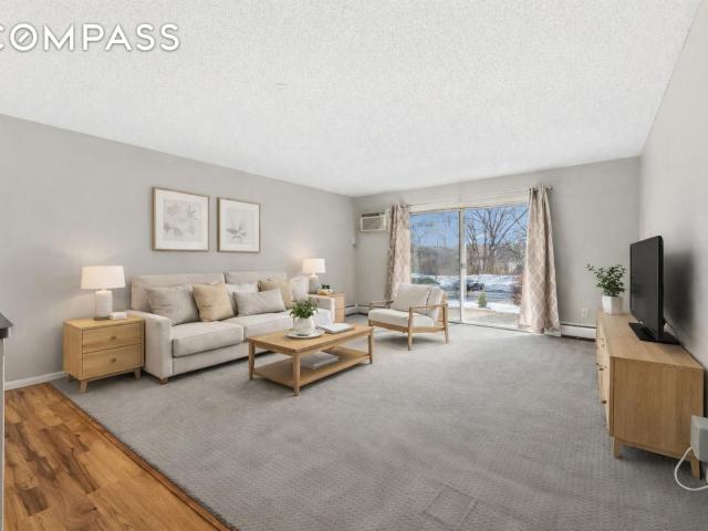 Condo for sale in Hennepin, Minnesota