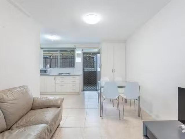 House for rent in Cockburn, Western Australia