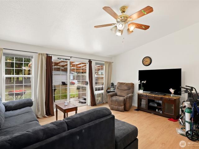 House for sale in Thurston, Washington
