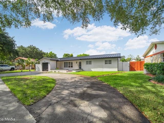 House for sale in Cooper City, Florida