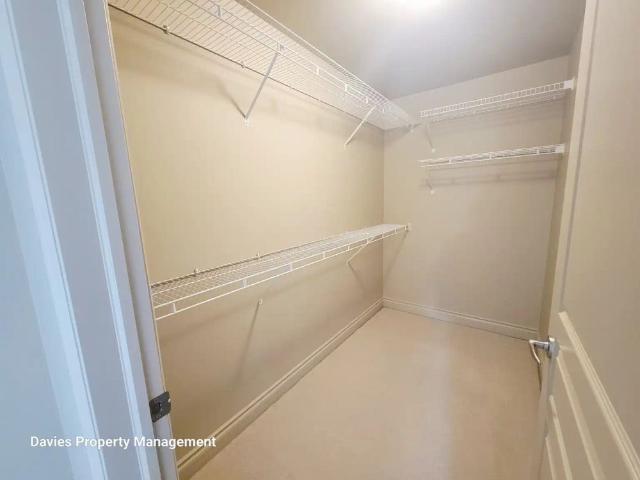Apartment for rent in Wîhkwêntôwin, Edmonton