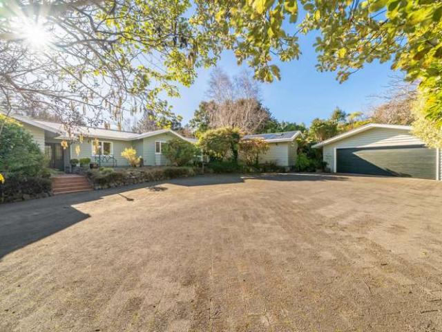 House for sale in Pauatahanui, Wellington